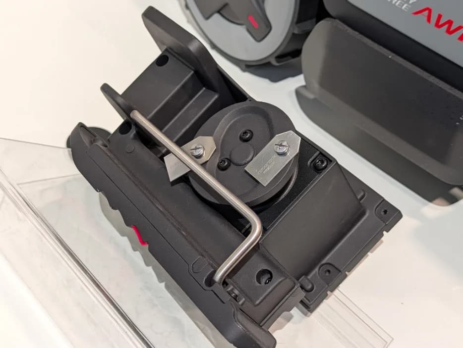 Révision complète d'un robot tondeuse